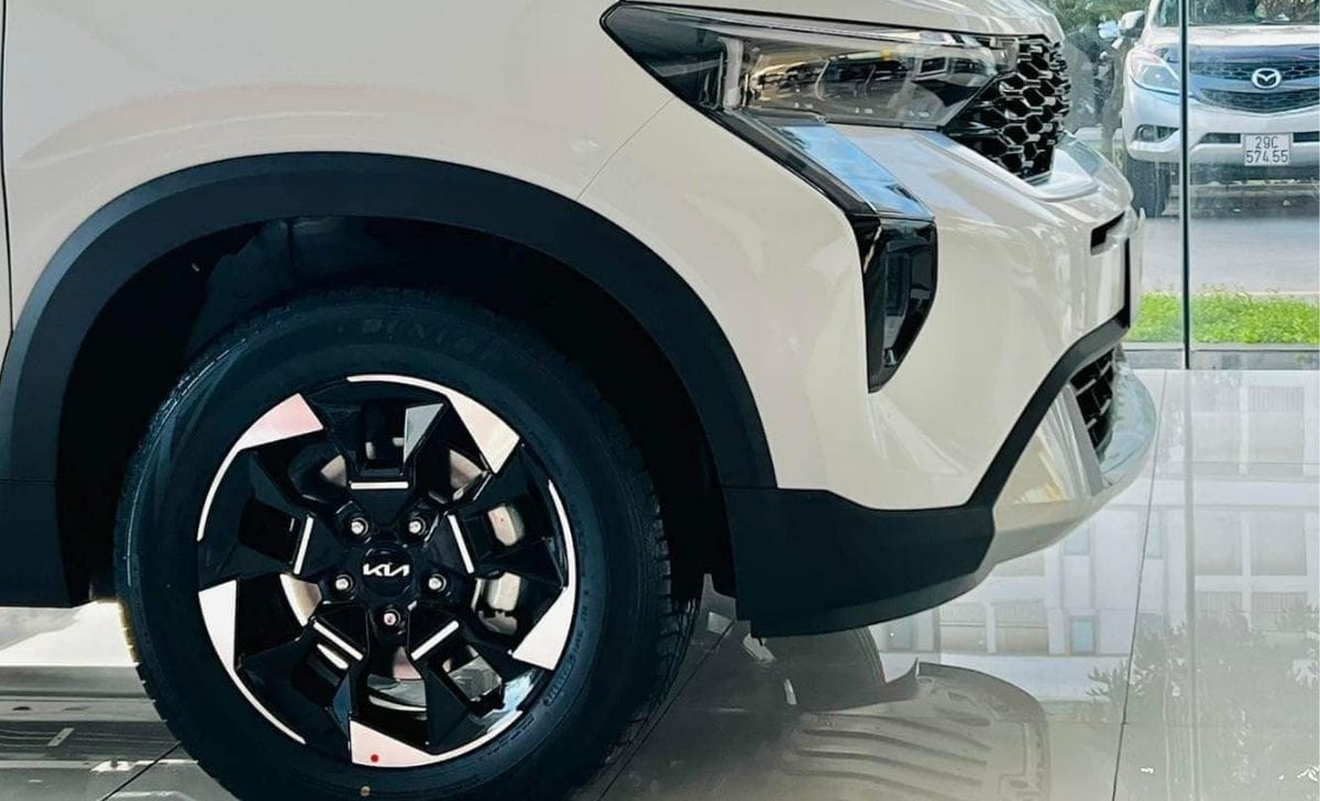 kiahanoi kia sonet deluxe ngoai that 2