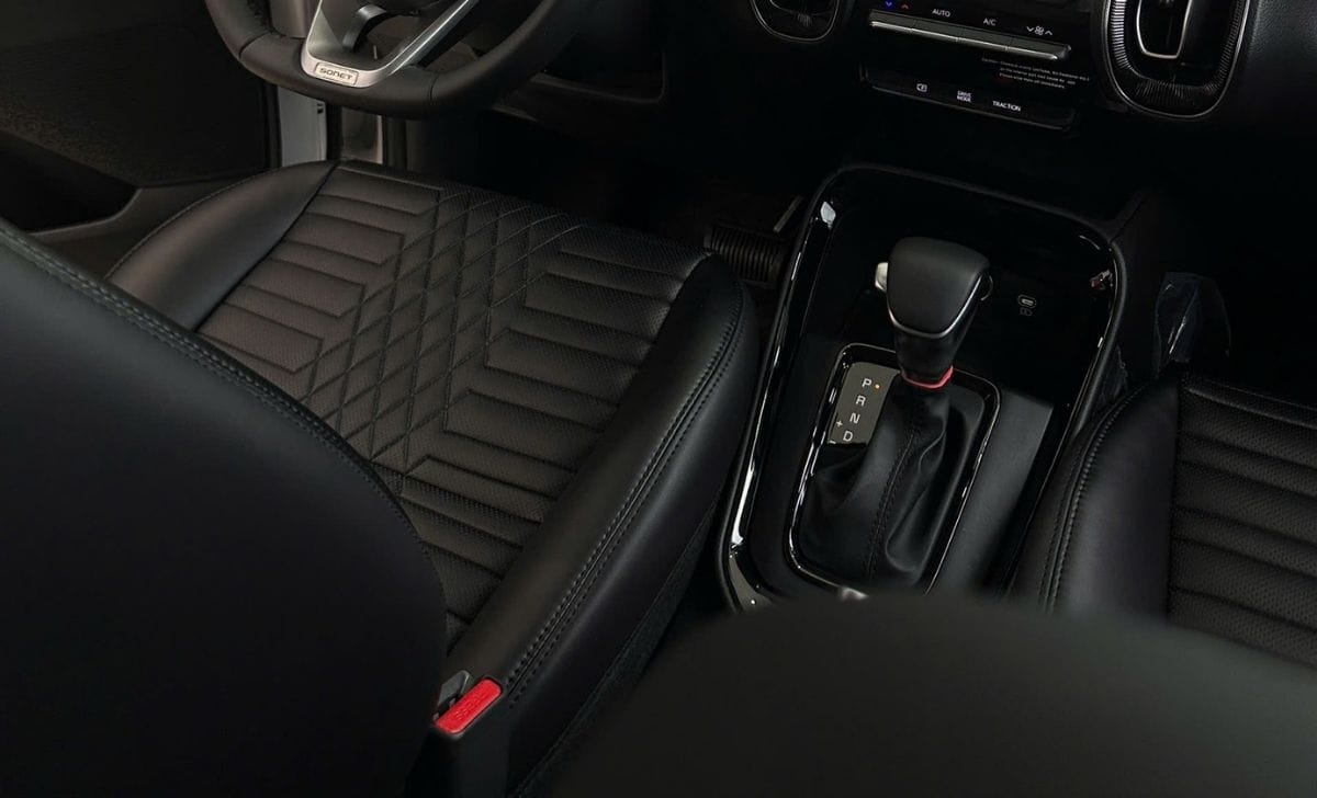 kiahanoi kia sonet premium noi that 2