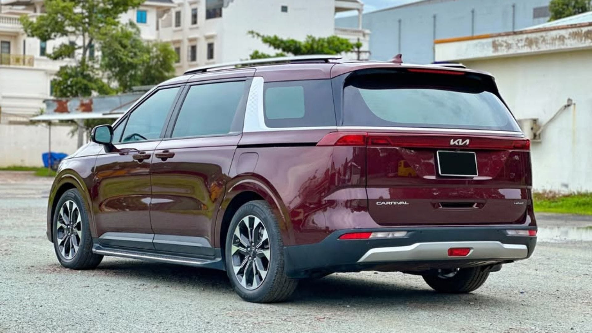 kiahanoi kia carnival 2.2D luxury ngoai that 3
