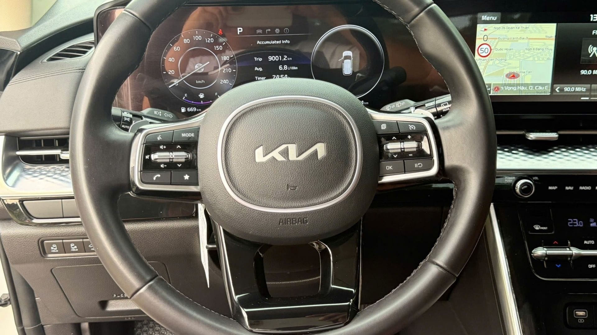 kiahanoi kia carnival 2.2D premium noi that 1