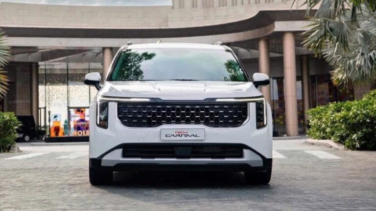KIA CARNIVAL 2025 2.2D LUXURY 8 CHỖ – CHỌN MUA PHIÊN BẢN GIÁ TỐT NHẤT CHO MỘT CHIẾC MPV THỰC DỤNG