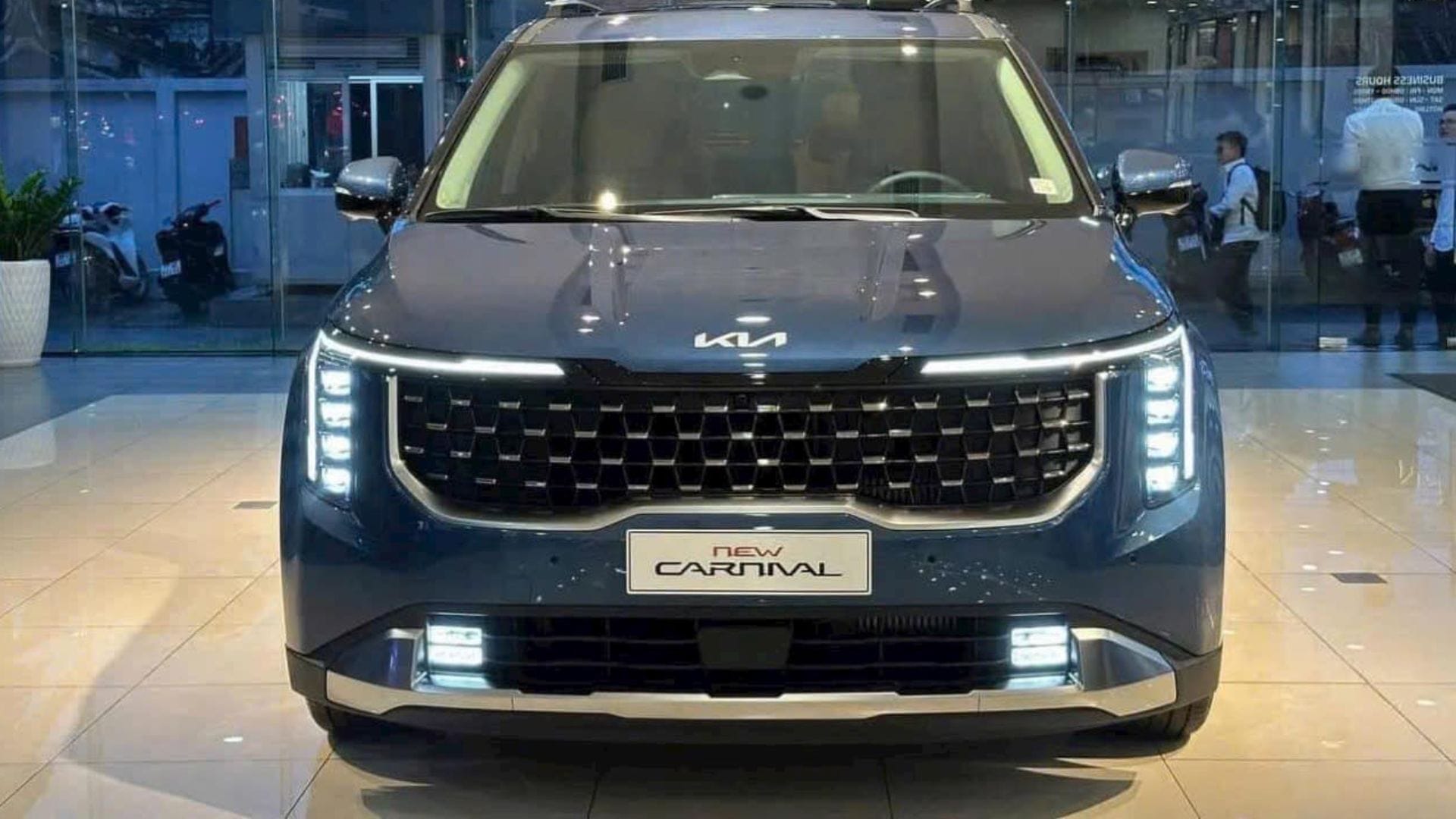 kiahanoi new carnival premium 7s ngoai that 1