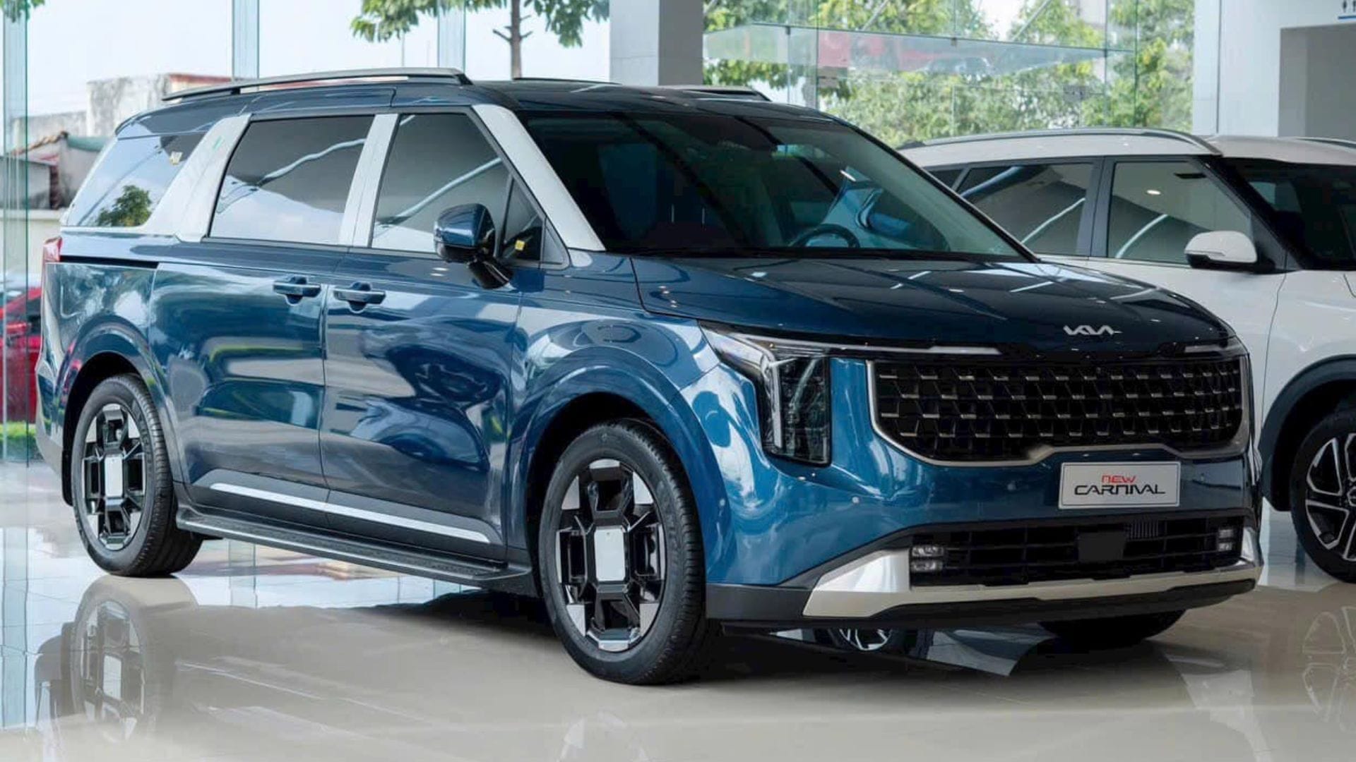 kiahanoi new carnival premium 7s ngoai that